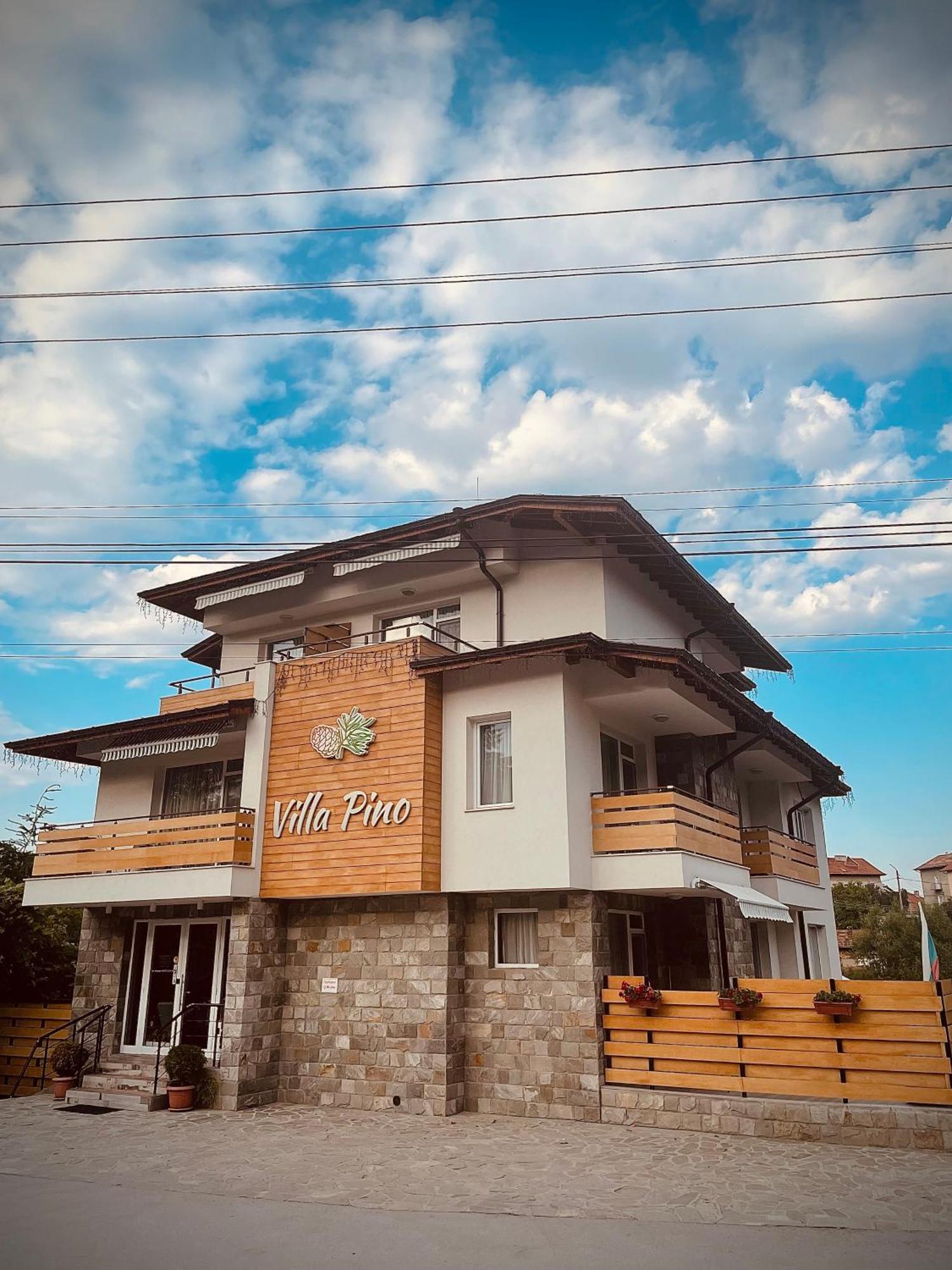 Villa Pino فيلينغراد المظهر الخارجي الصورة